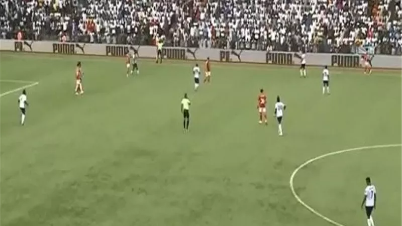 هدف ضائع من الأهلي على مرمى مازيمبى