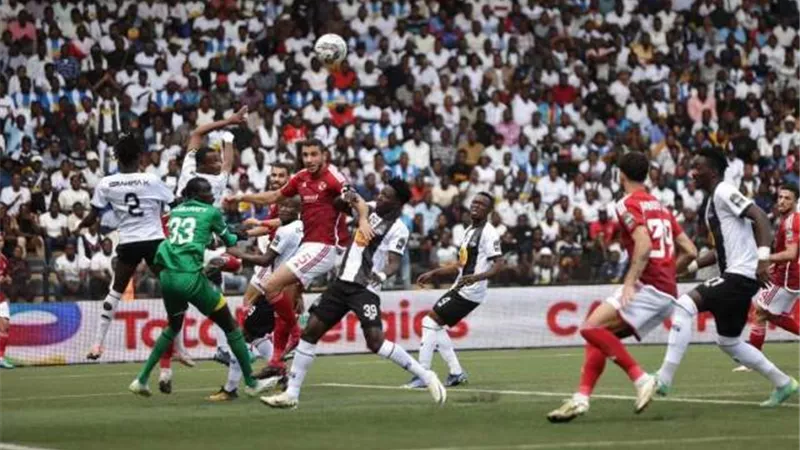 فحوصات طبية لنجم الاهلي عقب الإصابة بلقاء مازيمبي