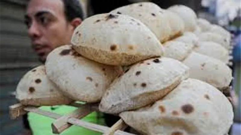عقوبة التلاعب فى وزن وحجم الرغيف.. تصل الى مليونى جنية غرامة