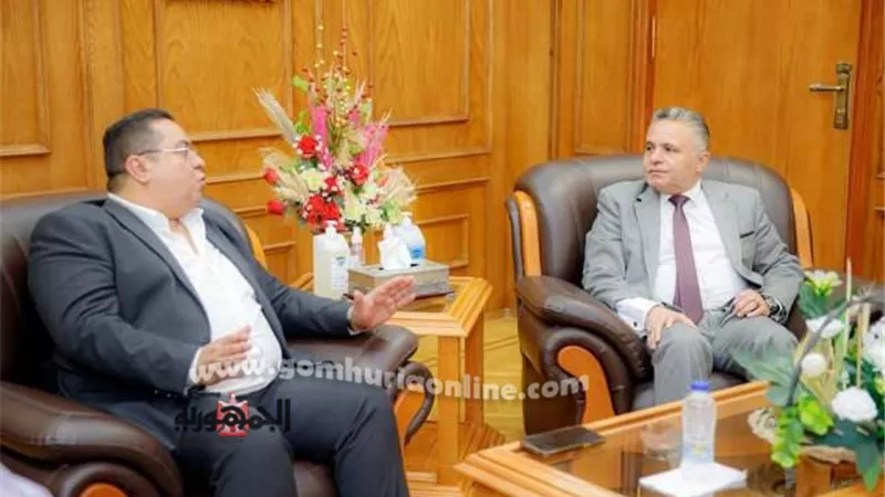 رئيس جامعة السويس يستقبل مستشار وزير التعليم العالي للأنشطة