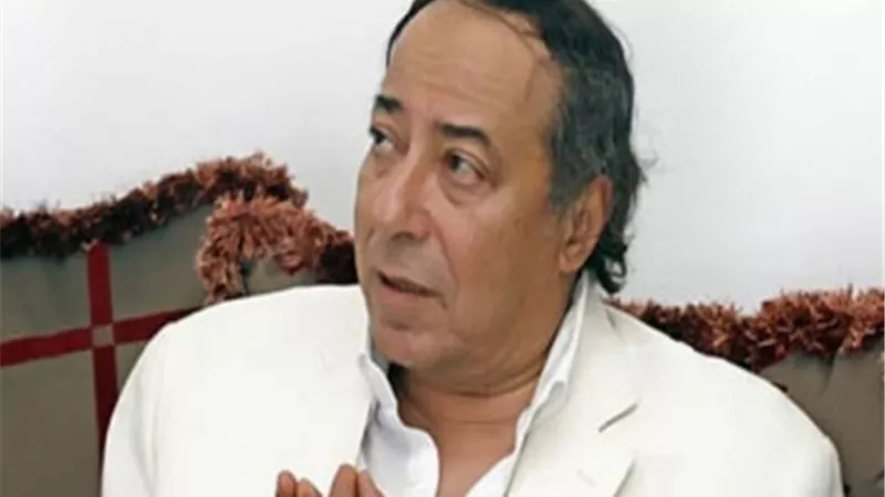 حسام وإبراهيم ينعيان الفنان صلاح السعدني