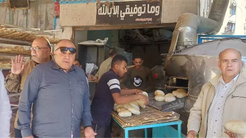 وكيل تموين بورسعيد يقود حملات تموينية لتخفيض اسعار الخبز