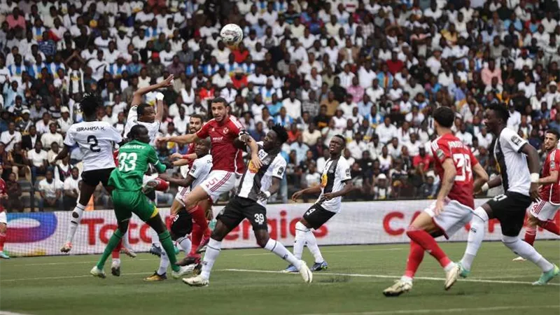 الاتحاد الإفريقي يقرر تعديل موعد مباراة الأهلي ومازيمبي