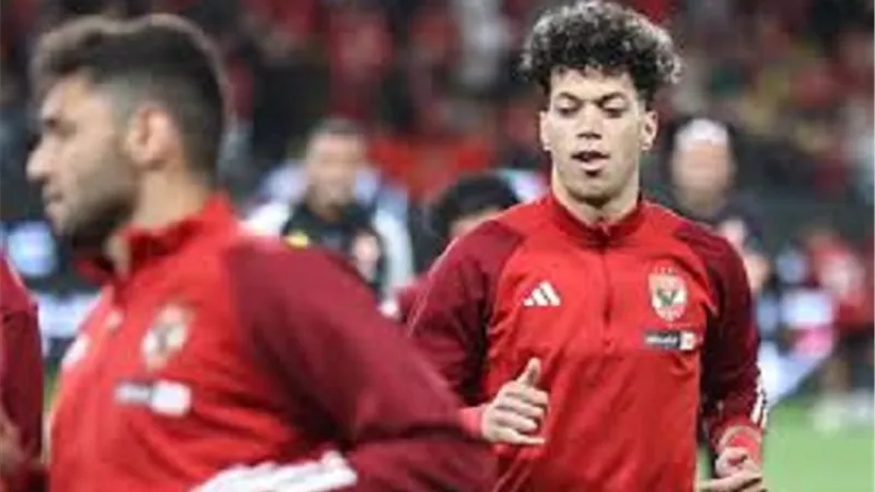 إمام عاشور يطالب كولر بالمشاركة في مباراة الأهلي أمام مازيمبي