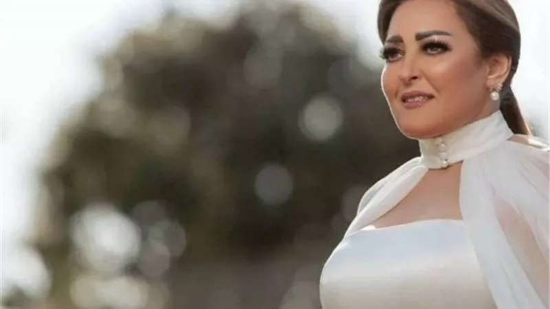 نهال عنبر.. تنشئ مسابقة ترفيهية