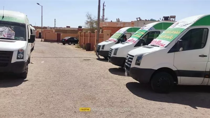 محافظ دمياط: الكشف على 1053 مواطنا خلال قافلة طبية بمركز كفر سعد