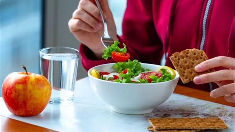 تعرف على الأطعمة المسموح بها لمرضى جرثومة المعدة