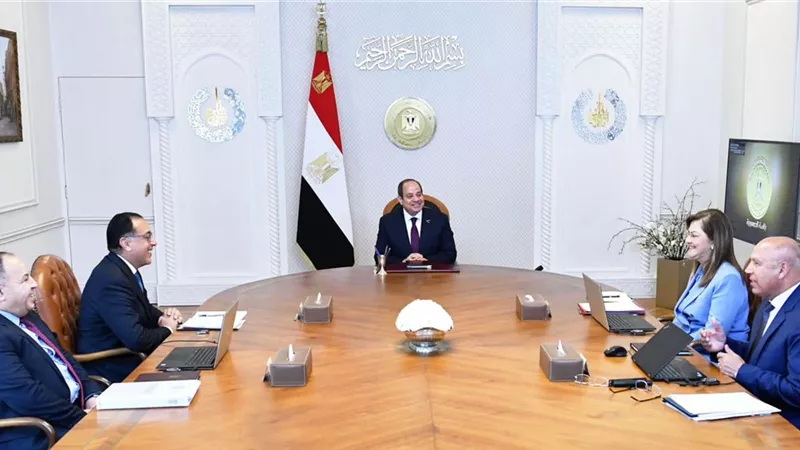 الرئيس السيسي يوجه بمواصلة الجهود الرامية لتحقيق تحسن في مسار توطين الصناعة بقطاع النقل