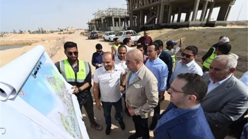 تفاصيل زيارة وزير الإسكان لمشروع مارينا 8 بمركز مارينا العلمين السياحي