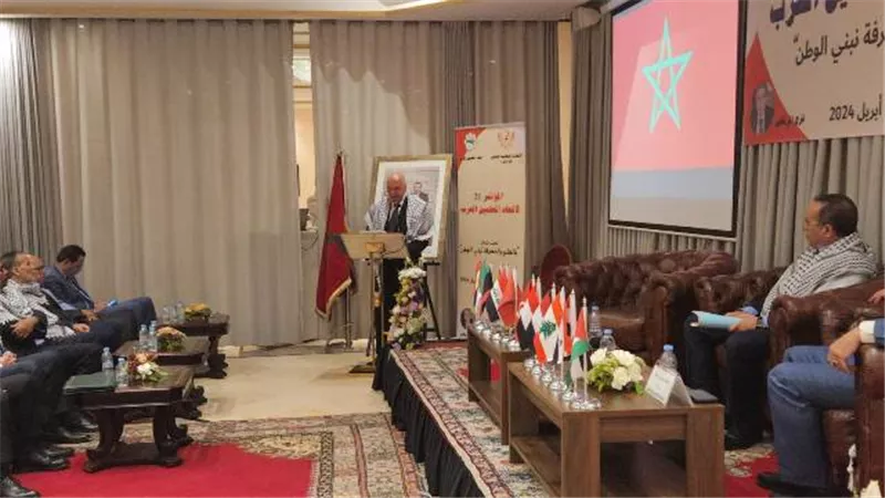 نقيب المعلمين: نسعى لإيجاد منهج دراسي موحد للدول العربية