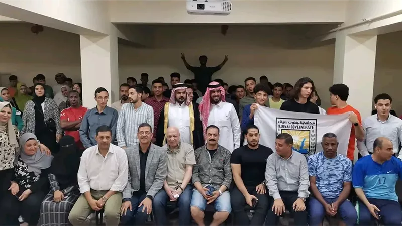 وكيل وزارة الشباب والرياضة يلتقي وفود معسكر برنامج 