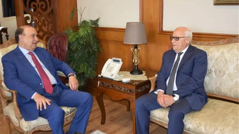 محافظ بورسعيد يستقبل مستشار رئيس الجمهورية للمشروعات