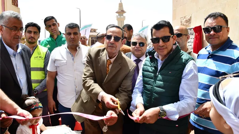 وزير الرياضة ومحافظ شمال سيناء يتفقدان المدينة الشبابية بالعريش