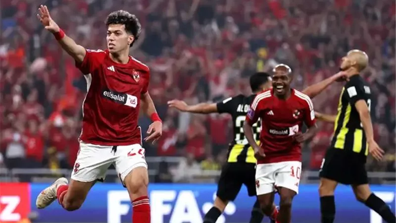 نادى خليجي يطلب التعاقد مع نجم المنتخب .. هل يوافق الأهلي؟