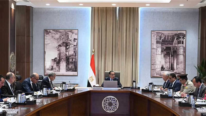 مدبولى يتابع جهود زيادة الاحتياطي الاستراتيجي من السلع الأساسية