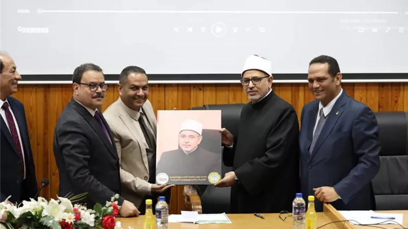 رئيس جامعة الأزهر يفتتح الملتقى العلمي حول العلوم التطبيقيه