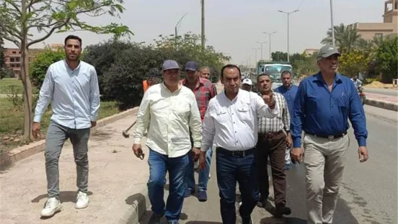 رئيس جهاز الشروق يستجيب لشكاوى المواطنين.. ويحذر الشركات.. صور