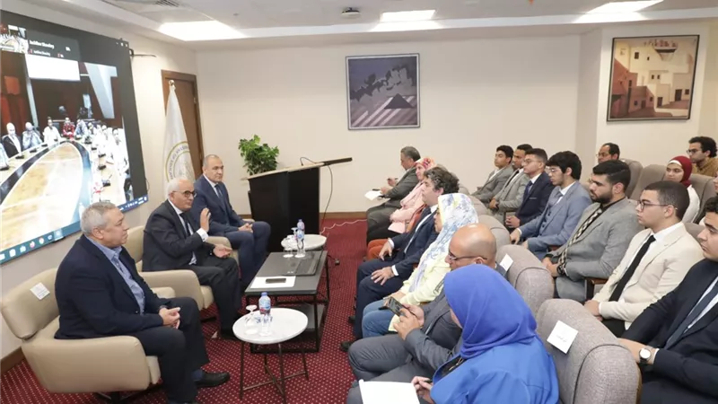 وزير التعليم يستقبل الطلاب المشاركين فى المسابقة العالمية 