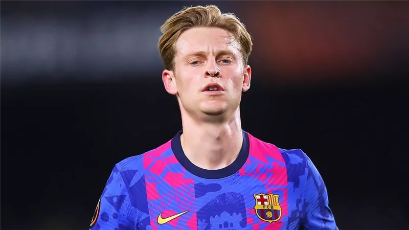 برشلونة يعود لفكرة بيع دي يونج