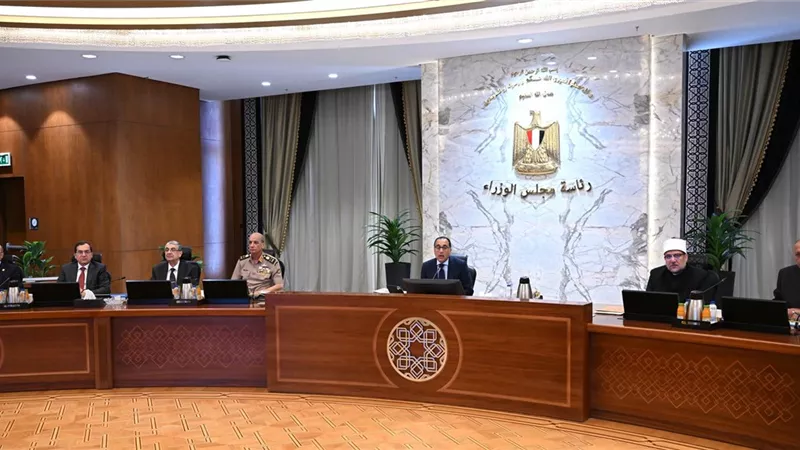 رئيس الوزراء يُهنئ السيسي بمُناسبة ذكرى عيد تحرير سيناء