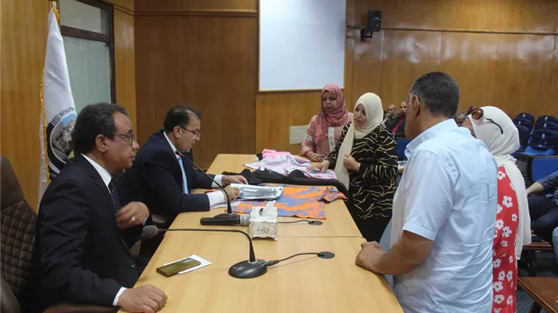 فصول تعليمية مؤقتة لأطفال فلسطين بجامعة جنوب الوادي