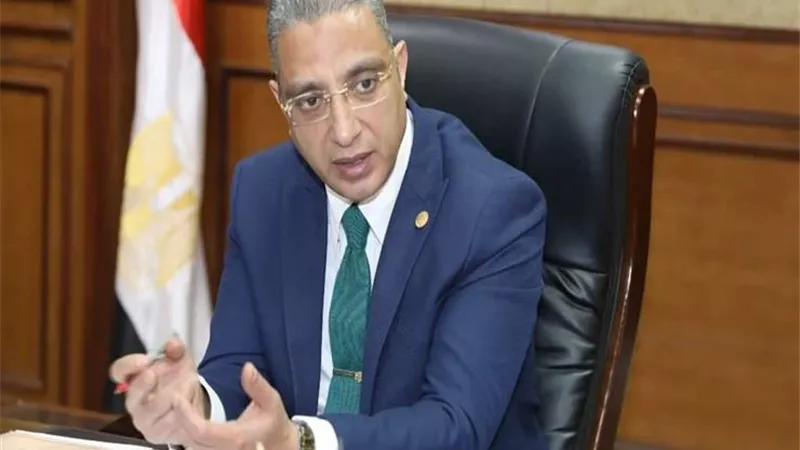 محافظ الفيوم يشدد على توفير الخدمات العلاجية الملائمة بالمستشفيات
