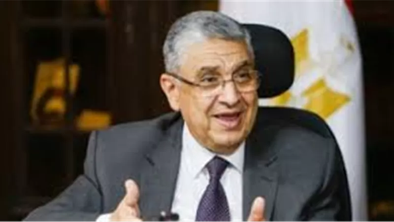 شاكر: الكهرباء تتبنى سياسات تعظم الترشيد وتحقق الاستدامة