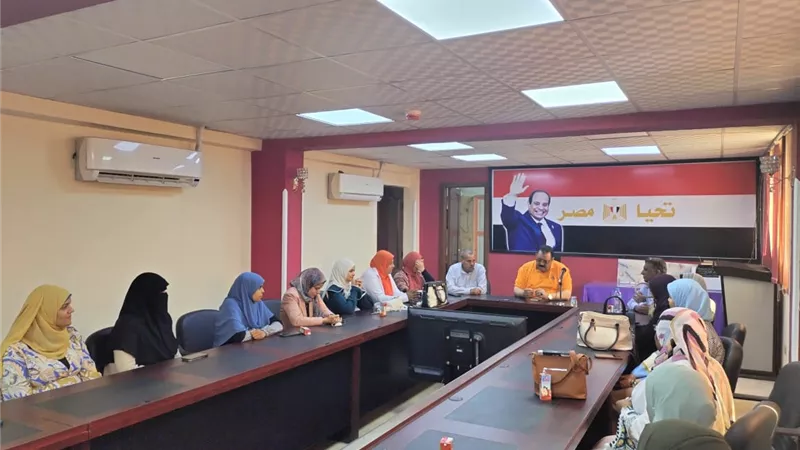 رئيس مدينة سفاجا يكريم معلمات ومديري الحضانات