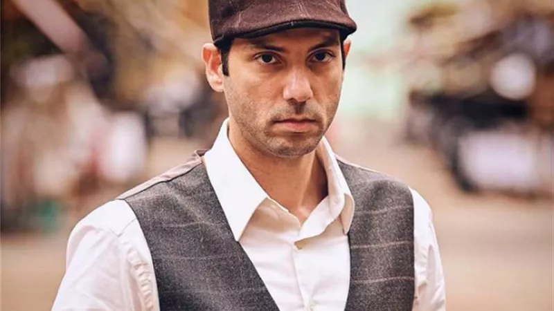 أحمد جمال سعيد يعلن انفصاله رسميًا عن زوجته سارة قمر