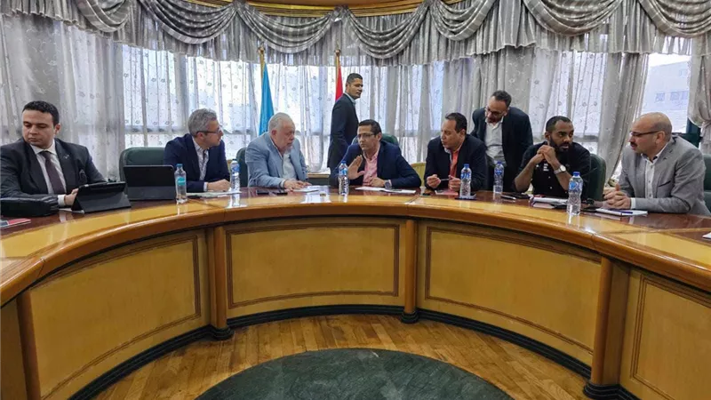 نقيب الممثلين: تجاوزات الجنازات تحدث من قبل أصحاب الموبايلات