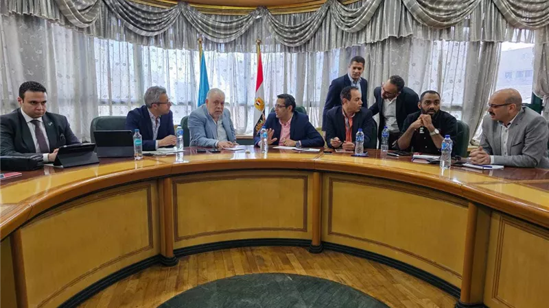 تفاصيل اجتماع «الصحفيين والمهن التمثيلية» لتغطية الجنازات