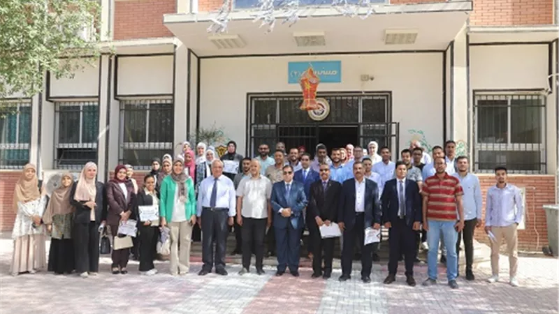 رئيس جامعة جنوب الوادي يشهد ختام دورة اعداد المعلم الجامعي