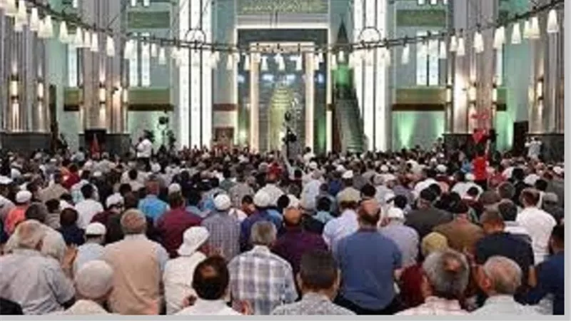 تذكر فضل الانصات الى الخطبة يوم الجمعة