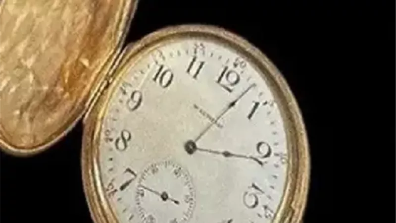بـ 200 ألف دولار في مزاد علني..عرض ساعة أغنى راكب غرق مع 