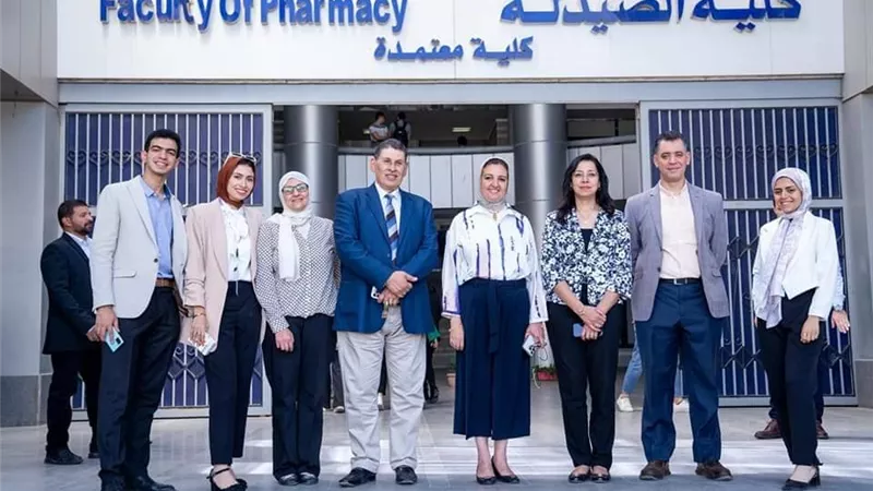 بالصور...المؤتمر الطلابى السادس عشر بكلية الصيدلة جامعة عين شمس