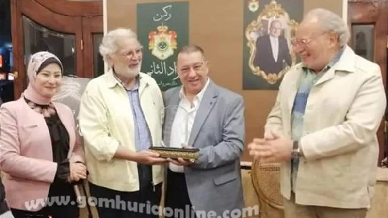 حكاية مقهى بالاسكندرية ارتبط اسمه بالملك فاروق