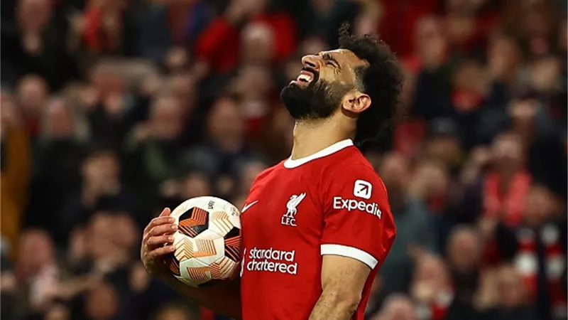 محمد صلاح احتياطيا .. التشكيل الرسمي لـ ليفربول أمام وست هام