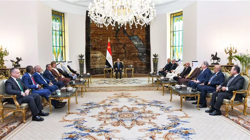 الرئيس يستقبل رؤساء المجالس والبرلمانات العربية المشاركين في المؤتمر السادس للبرلمان العربي بالقاهرة