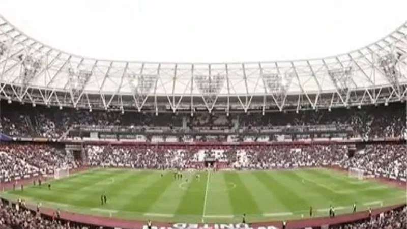 الشوط الأول .. وست هام يباغت ليفربول بهدف