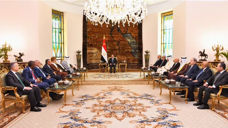 الرئيس يؤكد الدور الهام للدبلوماسية البرلمانية في الدفاع عن القضايا العربية العادلة في المحافل الإقليمية والدولية