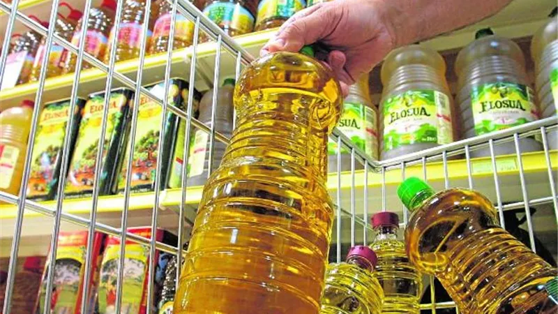 وزارة التموين تعلن تفاصيل تخفيض أسعار زيوت الطعام بنسبة 36% والألبان 20%