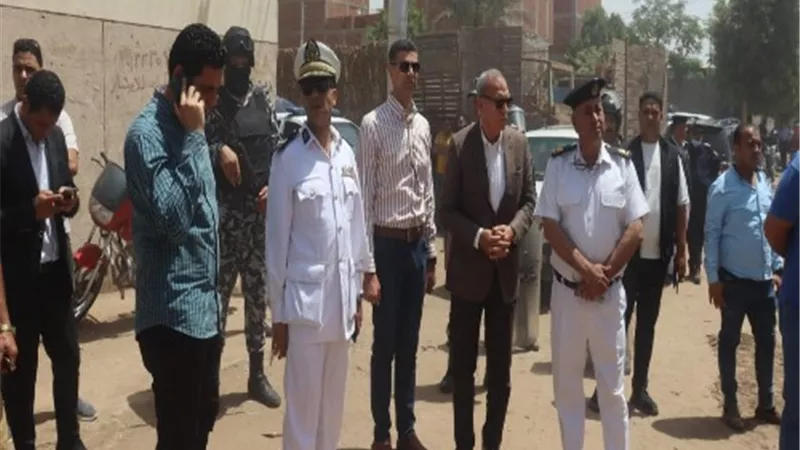 محافظ القليوبية يشهد تنفيذ قرارات إزالة خلال حملة مكبرة بالخانكة