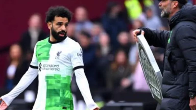 أول تعليق من كلوب بشأن مشادته مع محمد صلاح