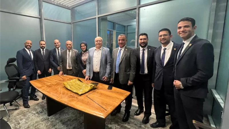 ضبط راكبة إفريقية بحوزتها 3 كيلو كوكايين بمطار القاهرة