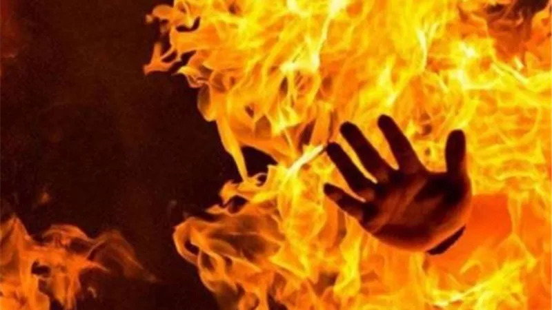 فشل اللص فى سرقة ذوي الهمم فأشعل فيه النيران