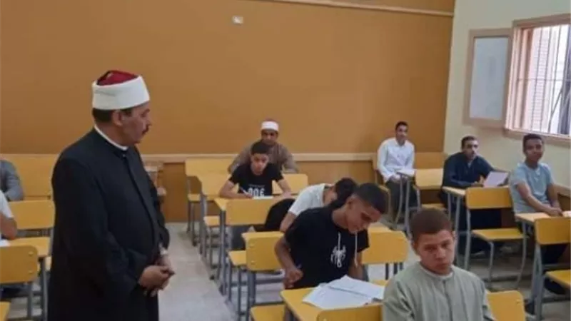 انطلاق امتحانات النقل الثانوي للفصل الدراسي الثاني بمعاهد سوهاج