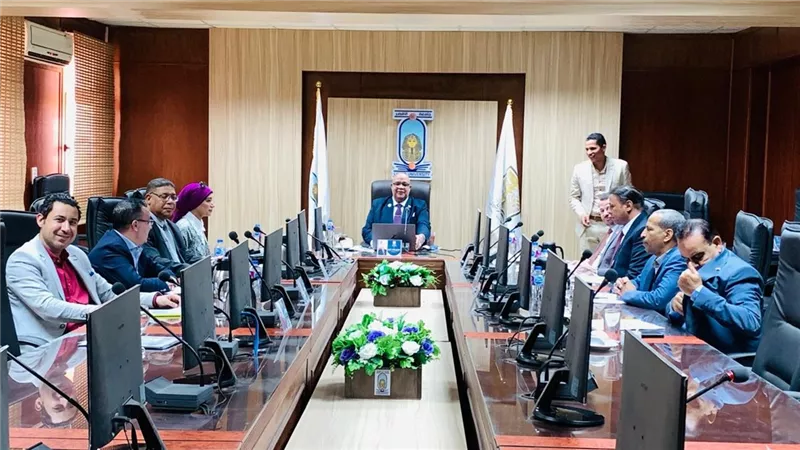 مجلس جامعة الأقصر يوافق على إنشاء وحدة حقوق الإنسان