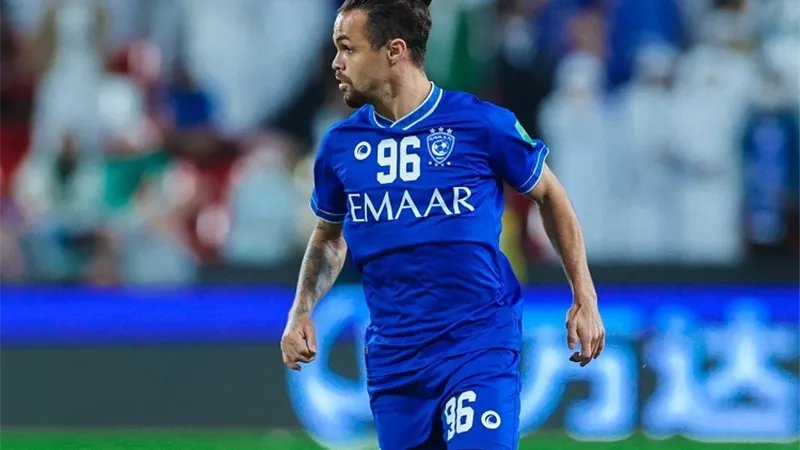 عرض برازيلي للتعاقد مع نجم الهلال السعودي