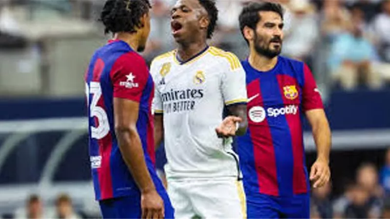 ريال مدريد وبرشلونة فى خطر .. تهديدات بإيقاف نشاط الكرة الإسبانية