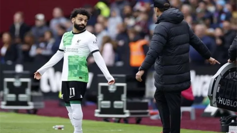تقارير تكشف بدلاء محمد صلاح فى ليفربول.. 8 لاعبين